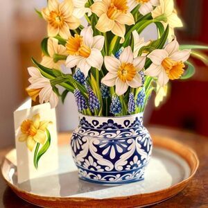 Fresh Cut Flowers English Daffodils Pop-Up Card